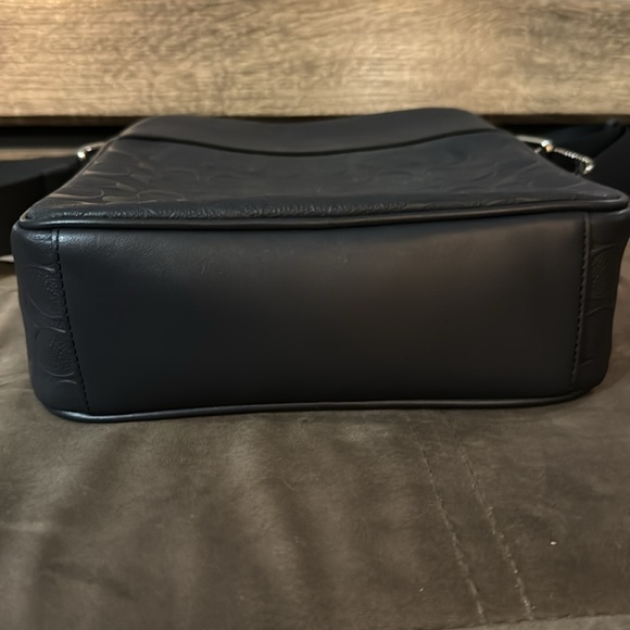 Coach Flight Cross Body Bag - Picture 8 of 8